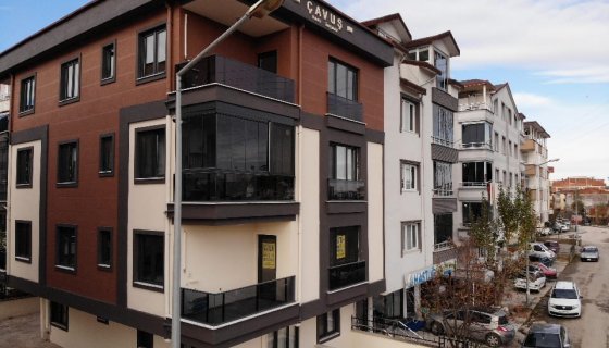 ŞİRİNEVLER MAHALLESİ REŞAT APARTMANI 